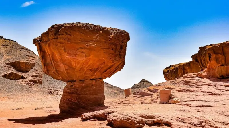 Timna Park: A Mesmerizing Journey Through History and Natural Beauty