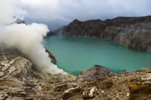 Ijen Crater, an Amazing Tourist Destination with the Blue Fire Phenomenon in Banyuwangi