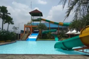 Panghegar Waterboom Bandung: Ideal Place for Family Vacation