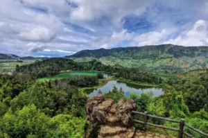 Wind Lament Viewpoint, a Natural Tourism Destination Wrapped in Myth in Wonosobo